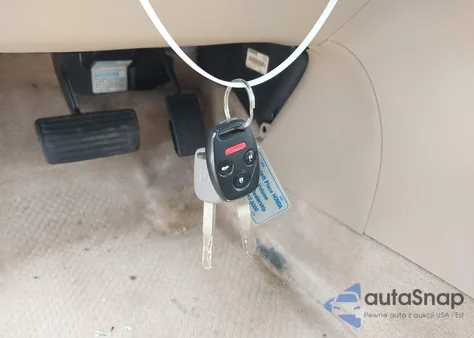 2004 Honda Accord 3.0 Ex z USA, uszkodzony, nr VIN 1HGCM66504A027109